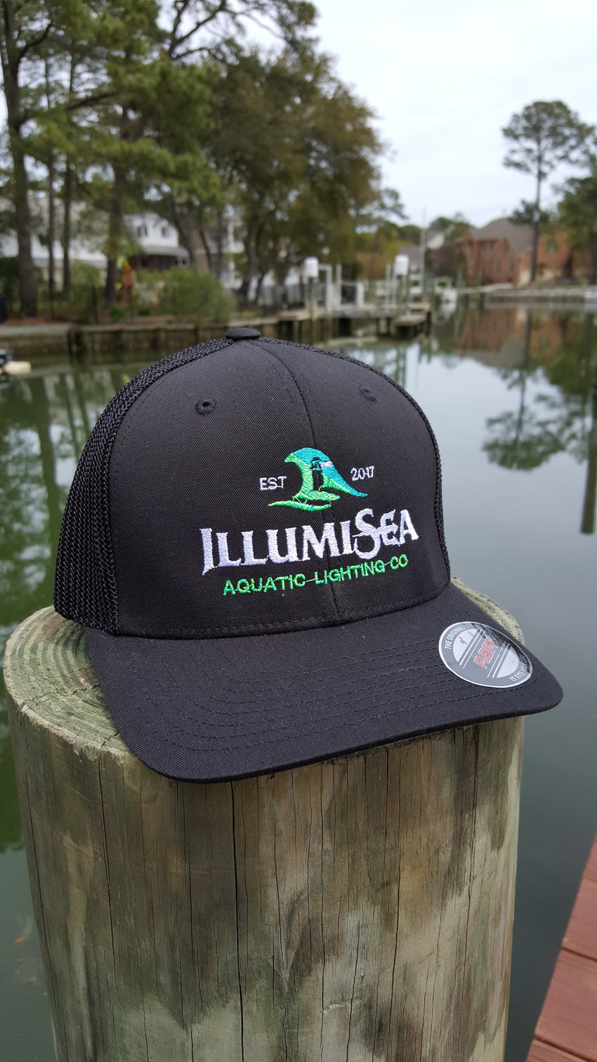 IllumiSea Hat